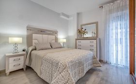 Apto Vallellano Junto Al Casco Historico & Parking Incluido